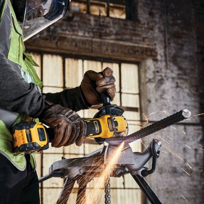 Акумулаторен ъглошлайф DeWALT DCG409VSN, 18 V, 125 мм, 3000-9000 об/мин, без батерии и зарядно устройство