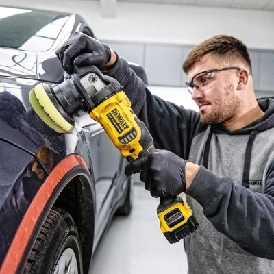 Акумулаторна полирмашина DeWALT DCM848N, 18 V, 125 мм, 2000-5500 об/мин, без батерии и зарядно устройство