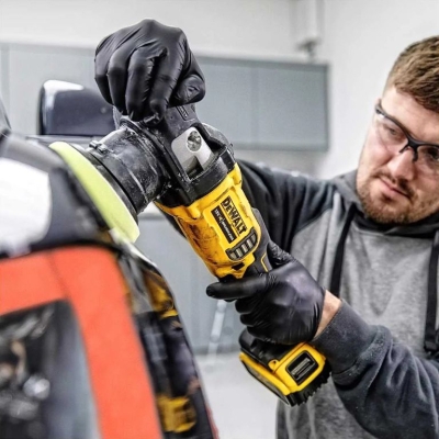 Акумулаторна полирмашина DeWALT DCM848N, 18 V, 125 мм, 2000-5500 об/мин, без батерии и зарядно устройство