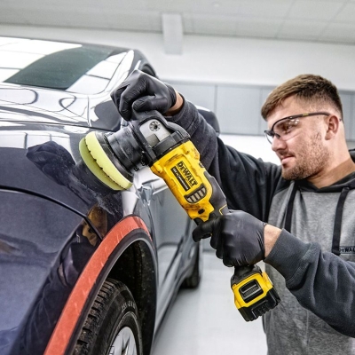 Акумулаторна полирмашина DeWALT DCM848P2, 18 V, 5 Ah, ф 125 мм, 2000-5500 об/мин