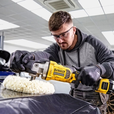 Акумулаторна полирмашина DeWALT DCM849P2, 18 V, 5 Ah, ф 180 мм, 0-800/0-2200 об/мин