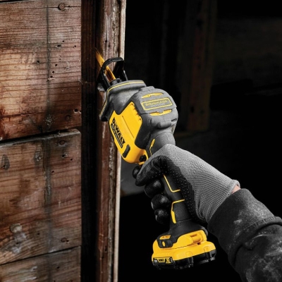 Акумулаторен саблен трион DeWALT DCS312D2, 12 V, 2 Ah, 0-2800 хода/мин
