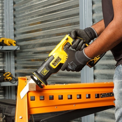 Акумулаторен саблен трион DeWALT DCS367P2, 18 V, 5 Ah, 0-2900 хода/мин, 28.6 мм