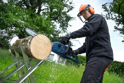 Акумулаторен верижен трион Bosch Professional GKE 18V-40, 18 V, 360 мм, 3/8", без батерии и зарядно устройство (06008D3000)