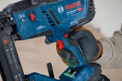 Акумулаторен такер Bosch Professional GTH 18V-38 м, 18 V, 5.8 мм, 10-38 мм, без батерии и зарядно устройство (0601482500)