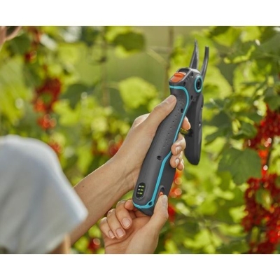 Акумулаторна лозарска ножица Gardena AssistCut, 3.6 V, 25 мм (12222-20)