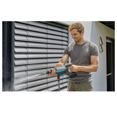 Акумулаторна водоструйка Gardena AquaClean 24/18V P4A Premium Set, 18 V, 2.5 Ah, 250 л/ч., 24 бара (14800-31)