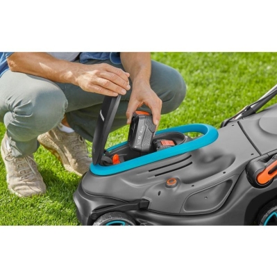 Акумулаторна косачка Gardena Powermax 37/36V P4A Solo, 18 V, 37 см, без батерия и зарядно устройство (14638-55)