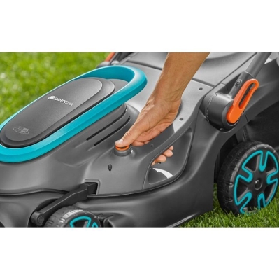 Акумулаторна косачка Gardena Powermax 37/36V P4A Solo, 18 V, 37 см, без батерия и зарядно устройство (14638-55)