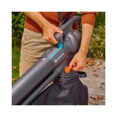 Акумулаторен листосъбирач Gardena BlowVac PowerJetCollect 18V P4A Solo, 18 V, 352 км/ч, 30 л, без батерия и зарядно устройство (14895-55)