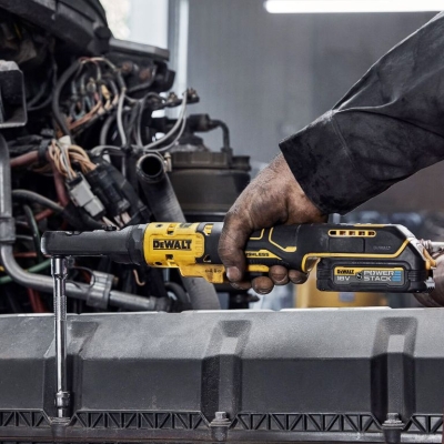 Акумулаторна тресчотка DeWALT DCF510N, 18 V, 102 Nm, квадрат, 3/8" и 1/2", без батерии и зарядно устройство