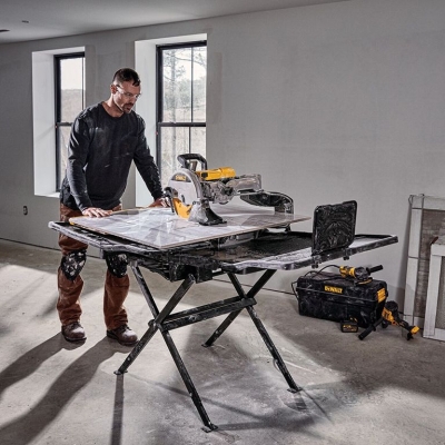 Електрически циркуляр за рязане на строителни материали DeWALT D36000, 1600 W, ф 250 мм, 940 мм