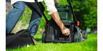 Акумулаторна косачка Bosch Rotak 18V2-38, 2х18 V, 38 см, 500 м2, 40 л, без батерии и зарядно устройство (06008B9M01)