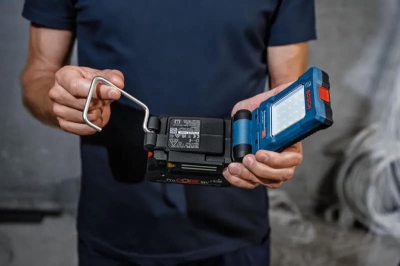 Акумулаторна лампа Bosch Professional GLI 18V-800, 18 V, без батерии и зарядно устройство (0601443600)