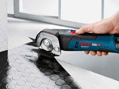 Акумулаторна универсална ножица BOSCH GUS 12V-300 Professional, 12V, 700ход/мин, без батерии и зарядно устройство (06019B2901)