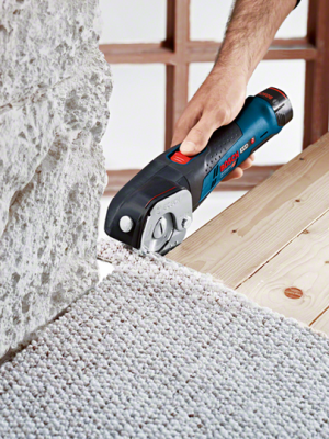 Акумулаторна универсална ножица BOSCH GUS 12V-300 Professional, 12V, 700ход/мин, без батерии и зарядно устройство (06019B2901)